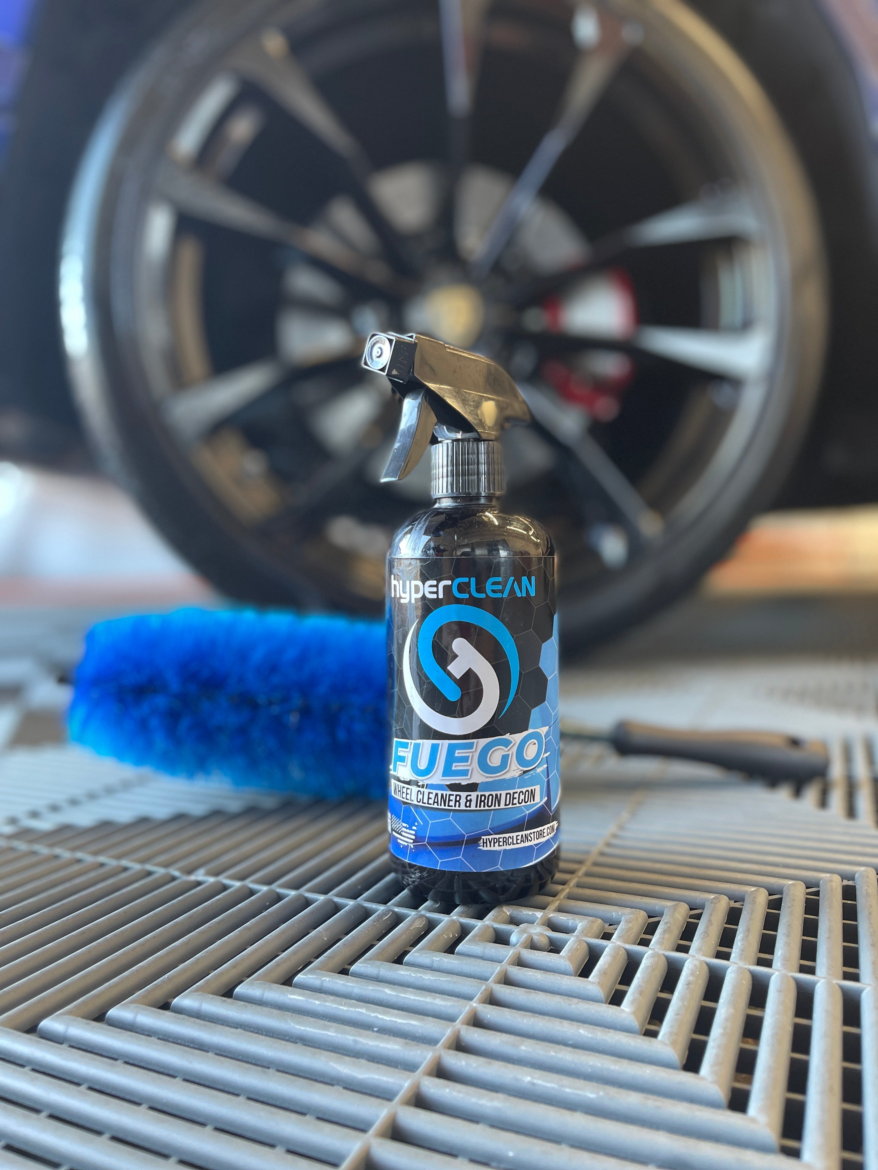 Vehicle Tire and Rim Cleaner